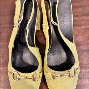 Elegant Green Slingback Heels with Gold Accents